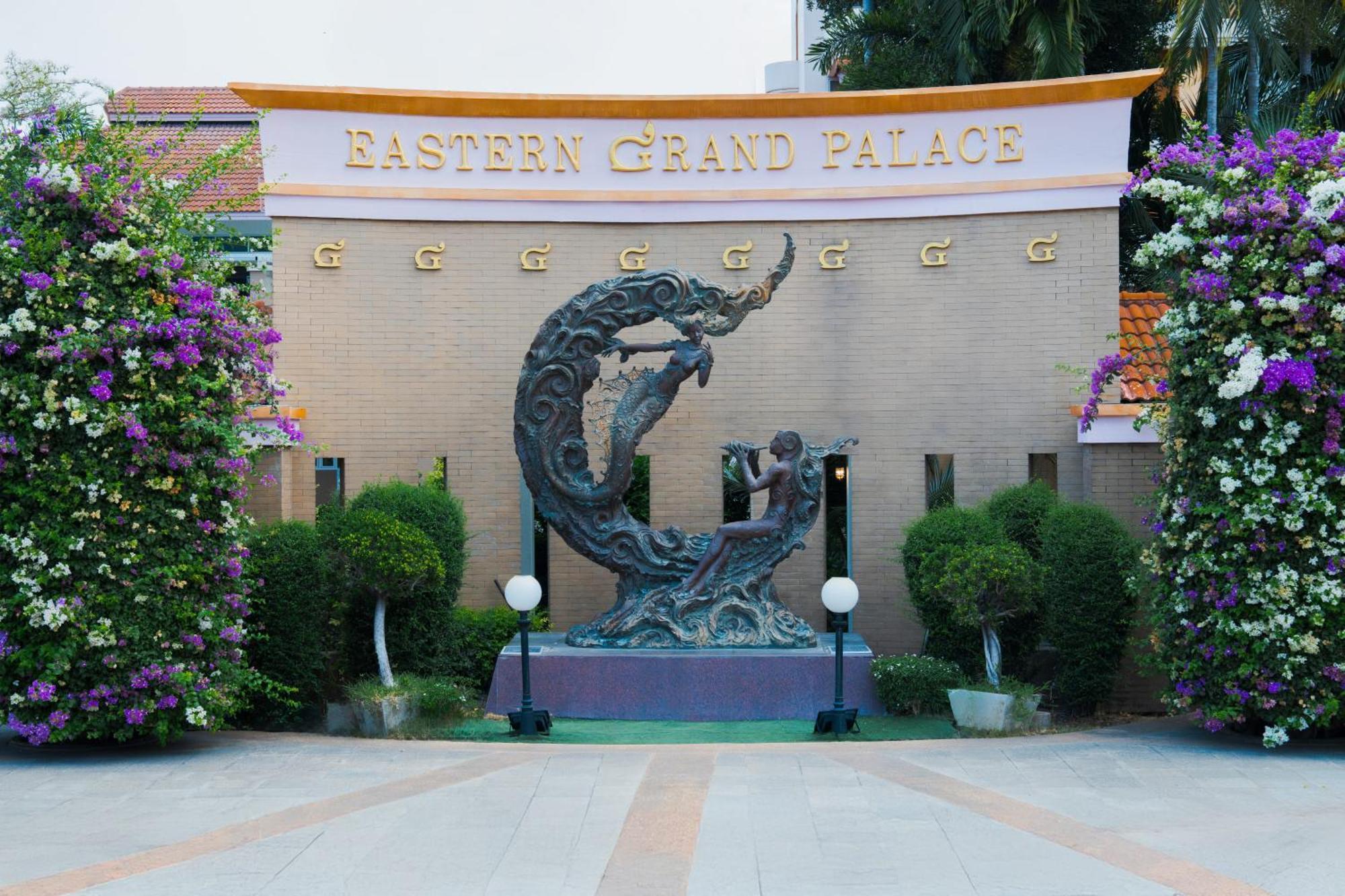 Eastern Grand Palace Pattaya Esterno foto